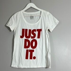 Nike White T-Shirt with Red Print “JUST DO IT” size M 100% cotton